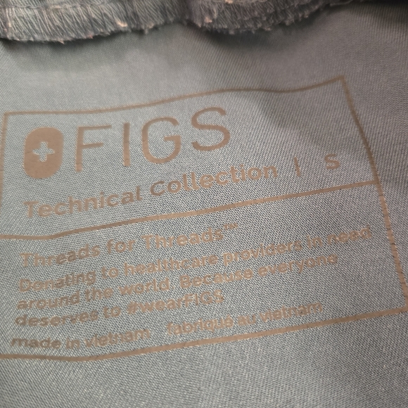 FIGS Hydrogreen Small Set - Picture 4 of 8